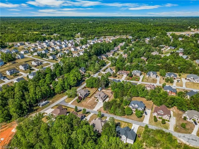 135 Bay Tree Lane, Thomasville, NC 27360