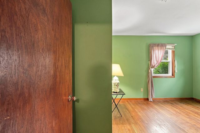 6 Lincoln Dr, Fairhaven, MA 02719