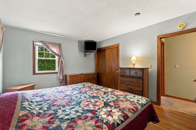 6 Lincoln Dr, Fairhaven, MA 02719