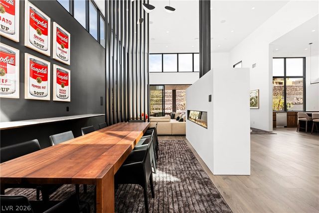 10 Sanctuary Peak Court, Henderson, NV 89012