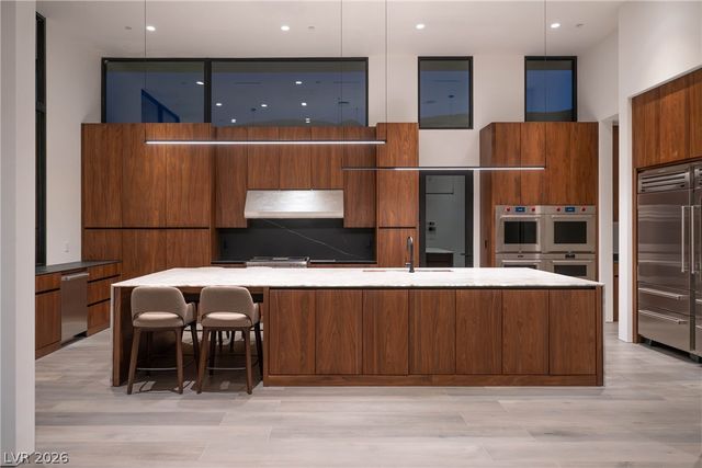 10 Sanctuary Peak Court, Henderson, NV 89012