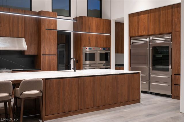 10 Sanctuary Peak Court, Henderson, NV 89012