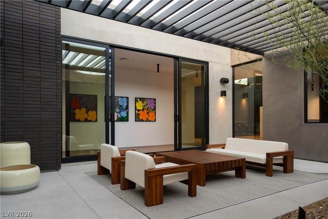 10 Sanctuary Peak Court, Henderson, NV 89012