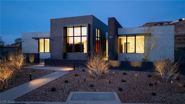 10 Sanctuary Peak Court, Henderson, NV 89012