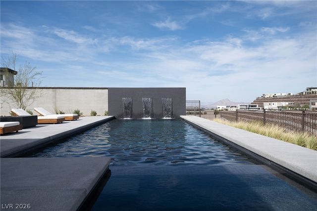 10 Sanctuary Peak Court, Henderson, NV 89012