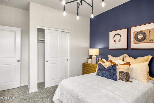 9161 S HOHOKAM Drive, Apache Junction, AZ 85120