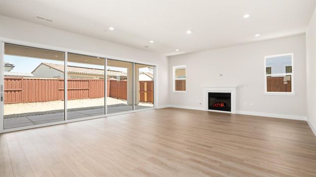 4083 Emerald Glen Ln, Folsom, CA 95630