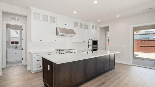 4083 Emerald Glen Ln, Folsom, CA 95630