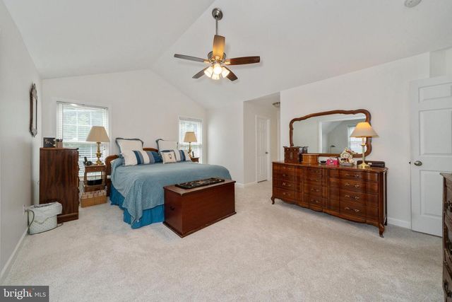 134 SHINNECOCK HL, Avondale, PA 19311