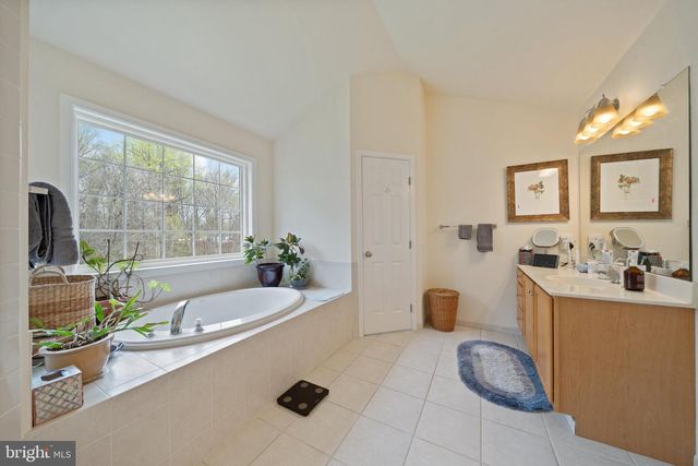 134 SHINNECOCK HL, Avondale, PA 19311