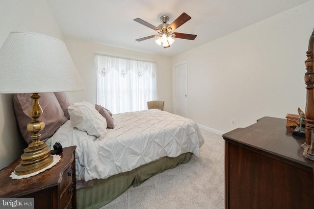 134 SHINNECOCK HL, Avondale, PA 19311