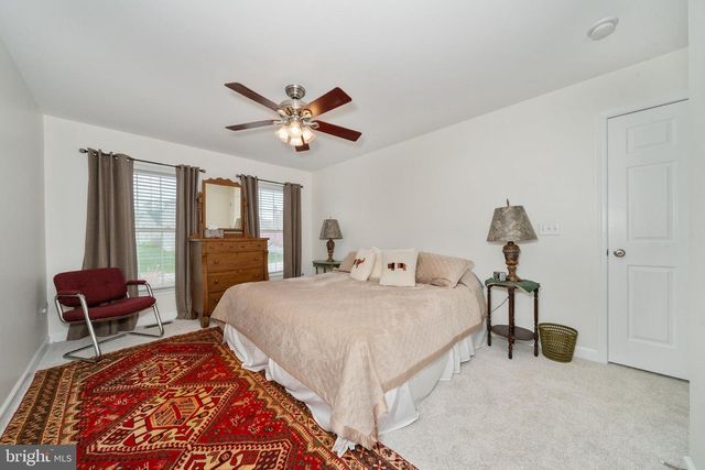 134 SHINNECOCK HL, Avondale, PA 19311