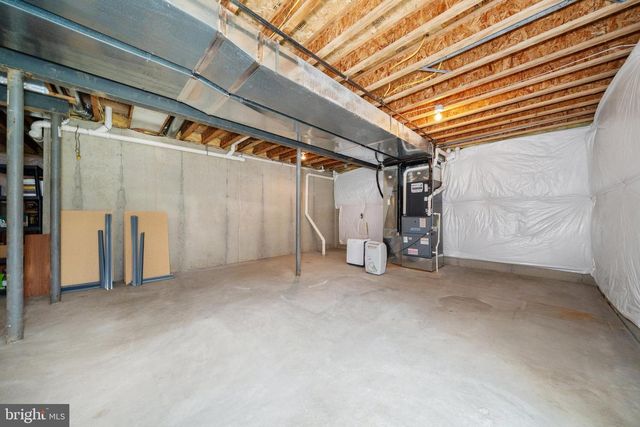 134 SHINNECOCK HL, Avondale, PA 19311