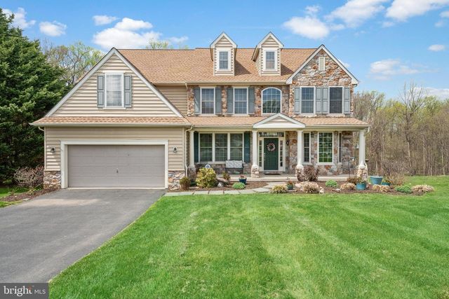 134 SHINNECOCK HL, Avondale, PA 19311