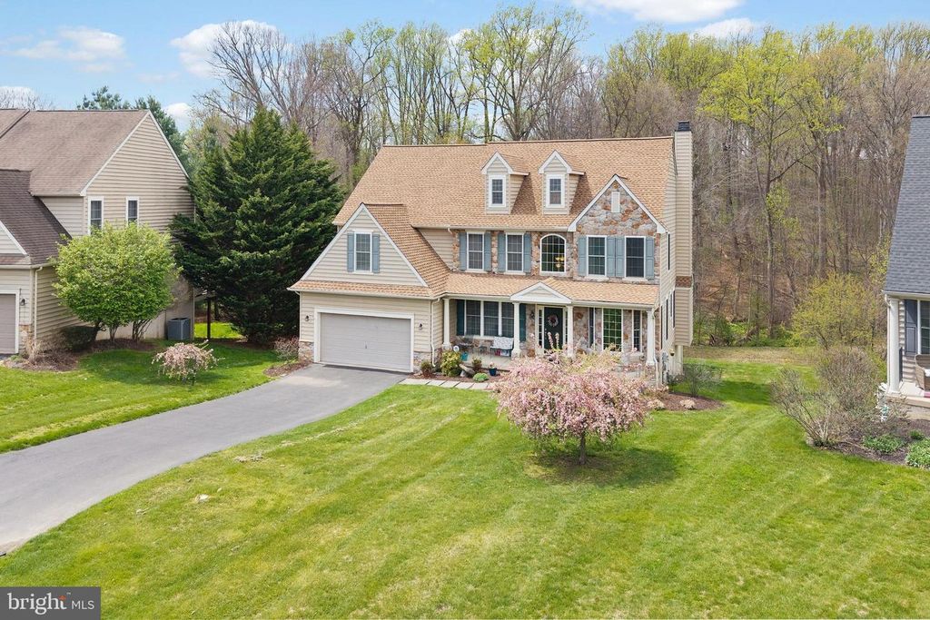 134 SHINNECOCK HL, Avondale, PA 19311