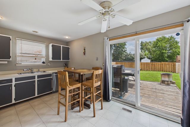 4595 Zeppelin Drive, Hanover Park, IL 60133
