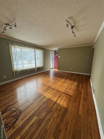 36214 Vinewood Street, Romulus, MI 48174