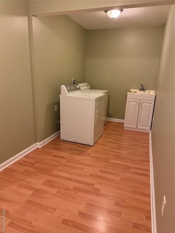 36214 Vinewood Street, Romulus, MI 48174