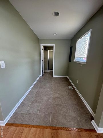 36214 Vinewood Street, Romulus, MI 48174