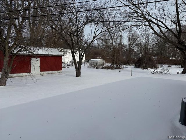 36214 Vinewood Street, Romulus, MI 48174