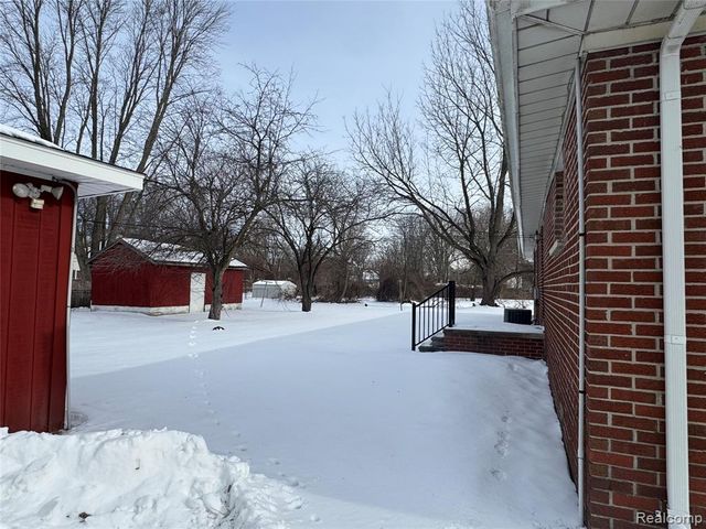 36214 Vinewood Street, Romulus, MI 48174