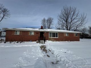 36214 Vinewood Street, Romulus, MI 48174