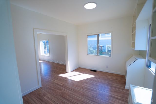 1707 22nd Avenue S, Seattle, WA 98118