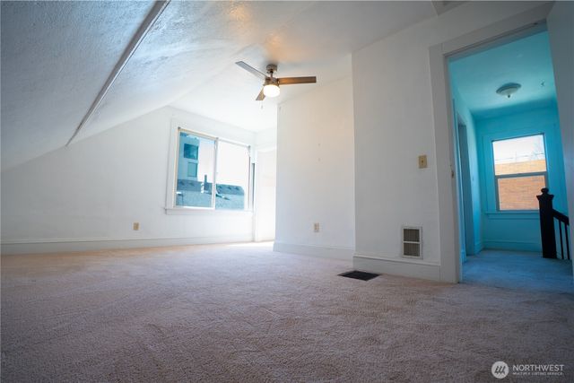 1707 22nd Avenue S, Seattle, WA 98118