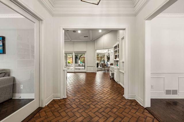 7210 Meadow Road, Dallas, TX 75230
