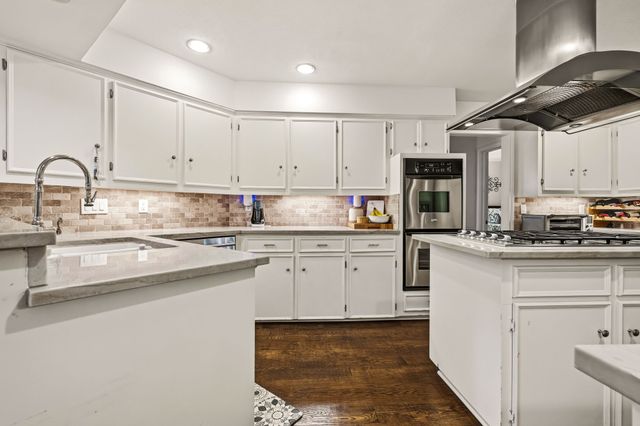 7210 Meadow Road, Dallas, TX 75230