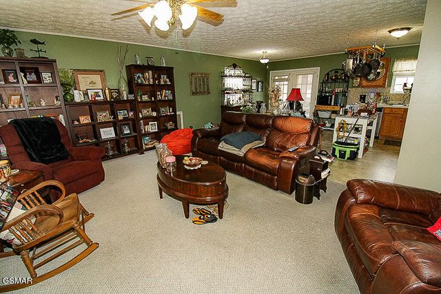 1645 Jasmine Trail, Sevierville, TN 37862