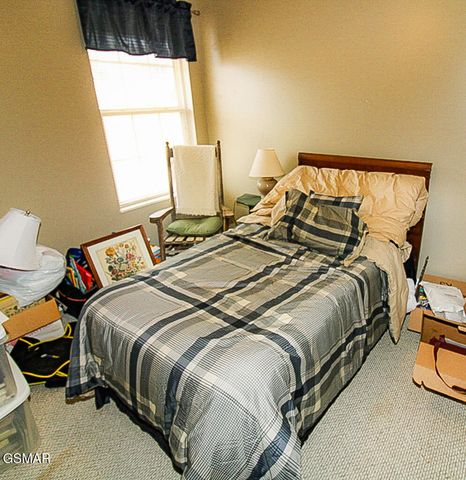 1645 Jasmine Trail, Sevierville, TN 37862