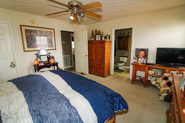 1645 Jasmine Trail, Sevierville, TN 37862