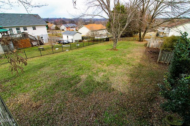 1645 Jasmine Trail, Sevierville, TN 37862