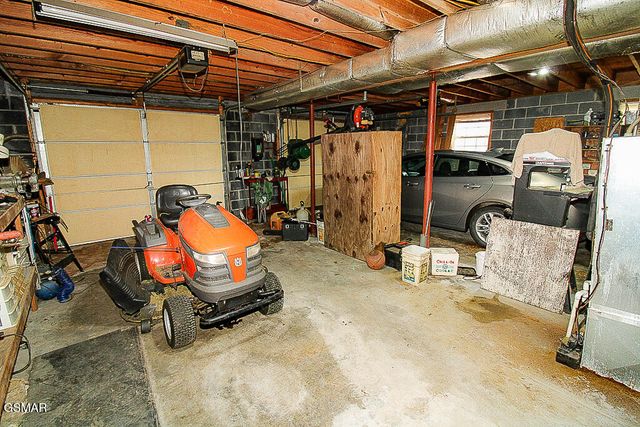 1645 Jasmine Trail, Sevierville, TN 37862