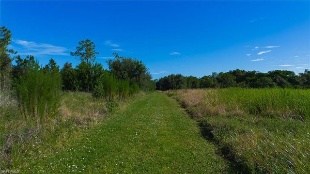920 Sanctuary RD W, Naples, FL 34120