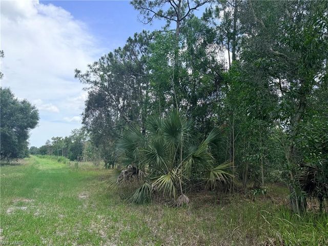 920 Sanctuary RD W, Naples, FL 34120