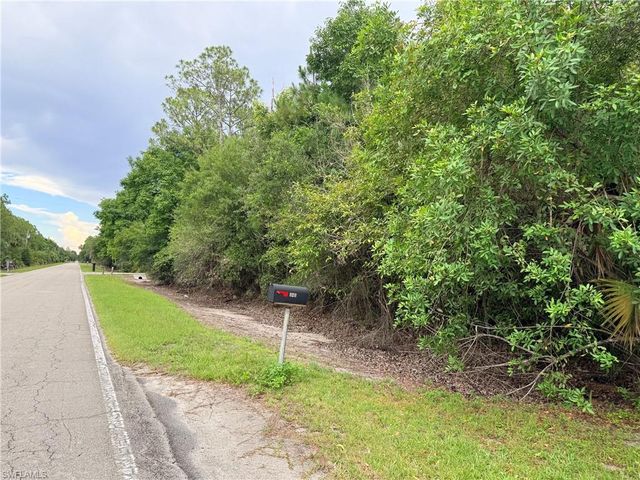 920 Sanctuary RD W, Naples, FL 34120