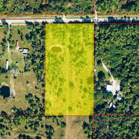 920 Sanctuary RD W, Naples, FL 34120