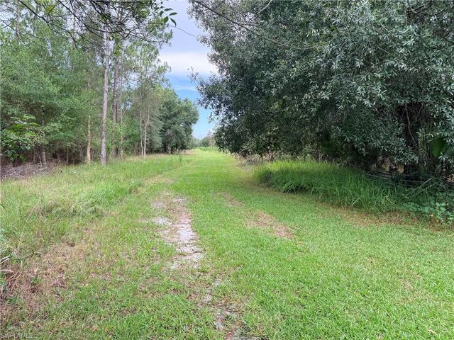 920 Sanctuary RD W, Naples, FL 34120
