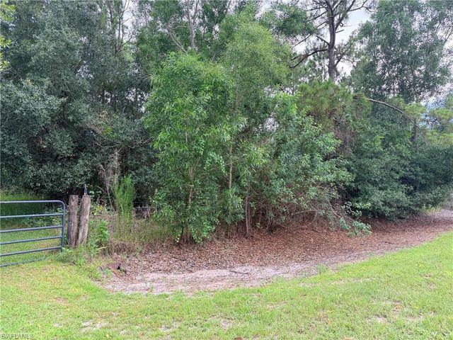 920 Sanctuary RD W, Naples, FL 34120