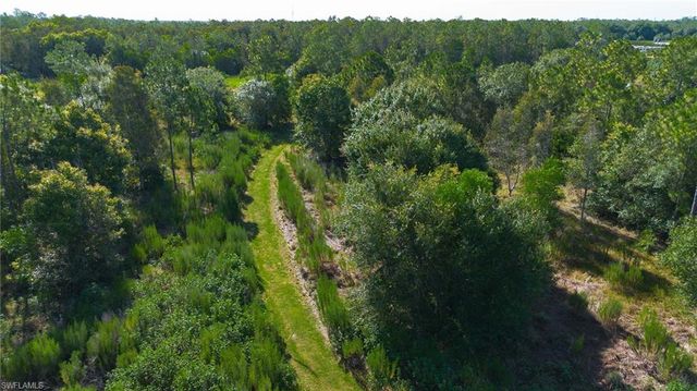 920 Sanctuary RD W, Naples, FL 34120