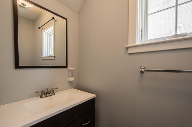 3915 36th Avenue N, Robbinsdale, MN 55422