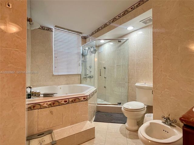 9511 Collins Ave 811, Surfside, FL 33154