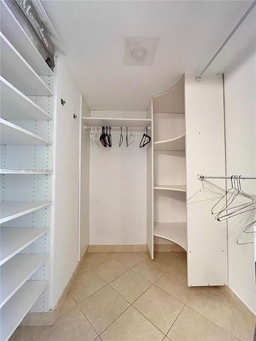 9511 Collins Ave 811, Surfside, FL 33154