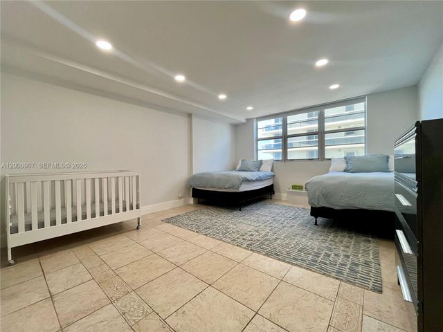 9511 Collins Ave 811, Surfside, FL 33154