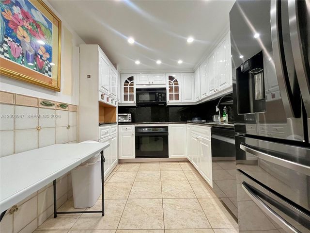 9511 Collins Ave 811, Surfside, FL 33154