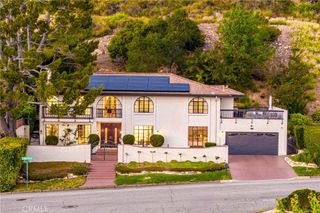 2044 Calle Yucca, Thousand Oaks, CA 91360