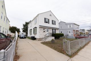62-64 Lawn Ave, Quincy, MA 02169