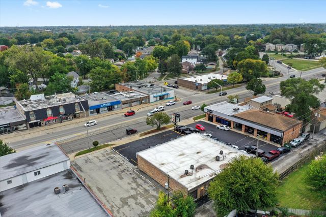 9732 SOUTHWEST Highway, Oak Lawn, IL 60453